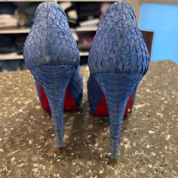 Christian Louboutin Blue Peep Tow 39.5 Pumps! - Picture 3 of 7
